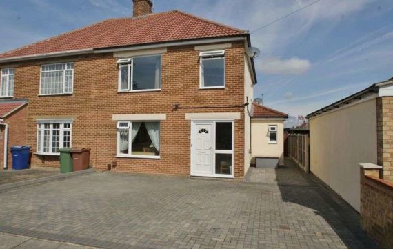 3 Bedroom Semi-Detac...